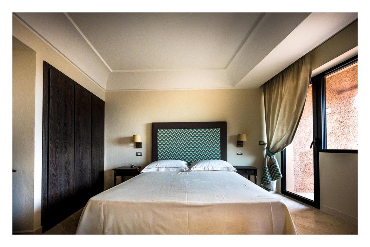 Hotel Cala Lunga La Maddalena  Esterno foto