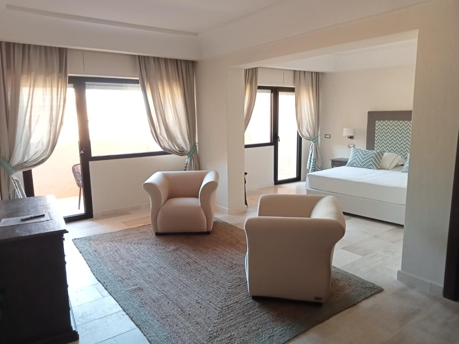 Hotel Cala Lunga La Maddalena  Esterno foto