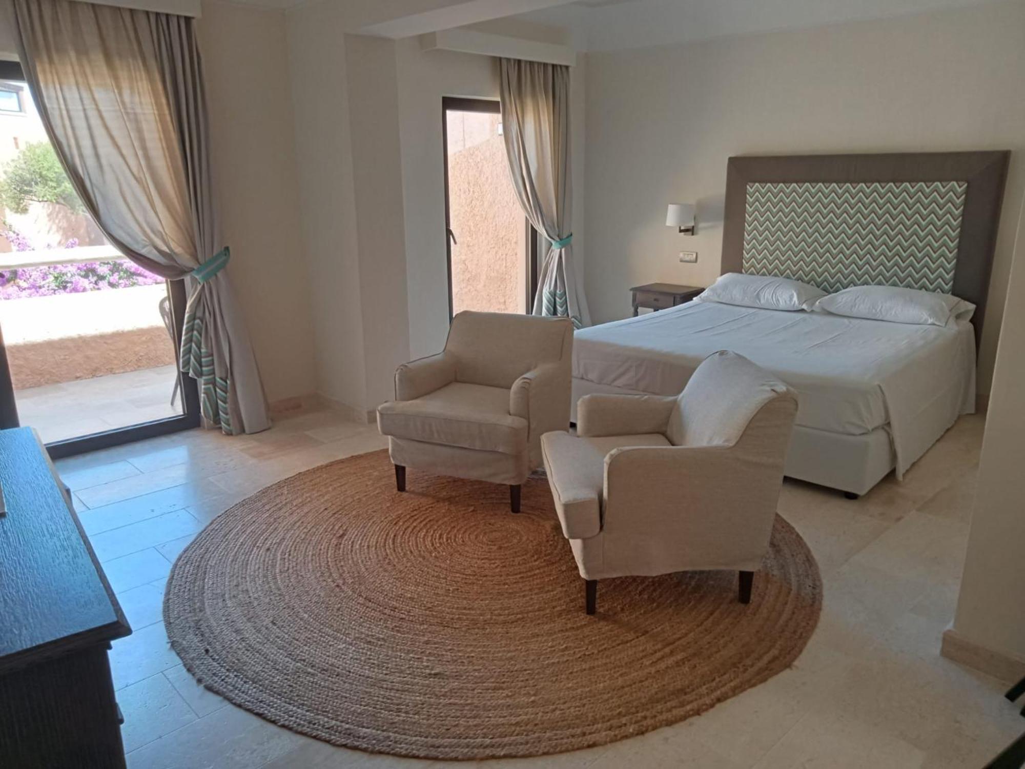 Hotel Cala Lunga La Maddalena  Esterno foto